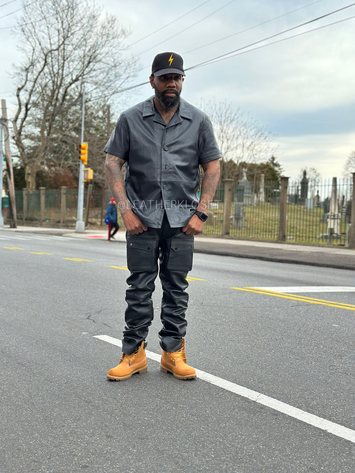 Men's Luka Leather Short Sleeve Shirt And Cargo Pants Set [Black]
