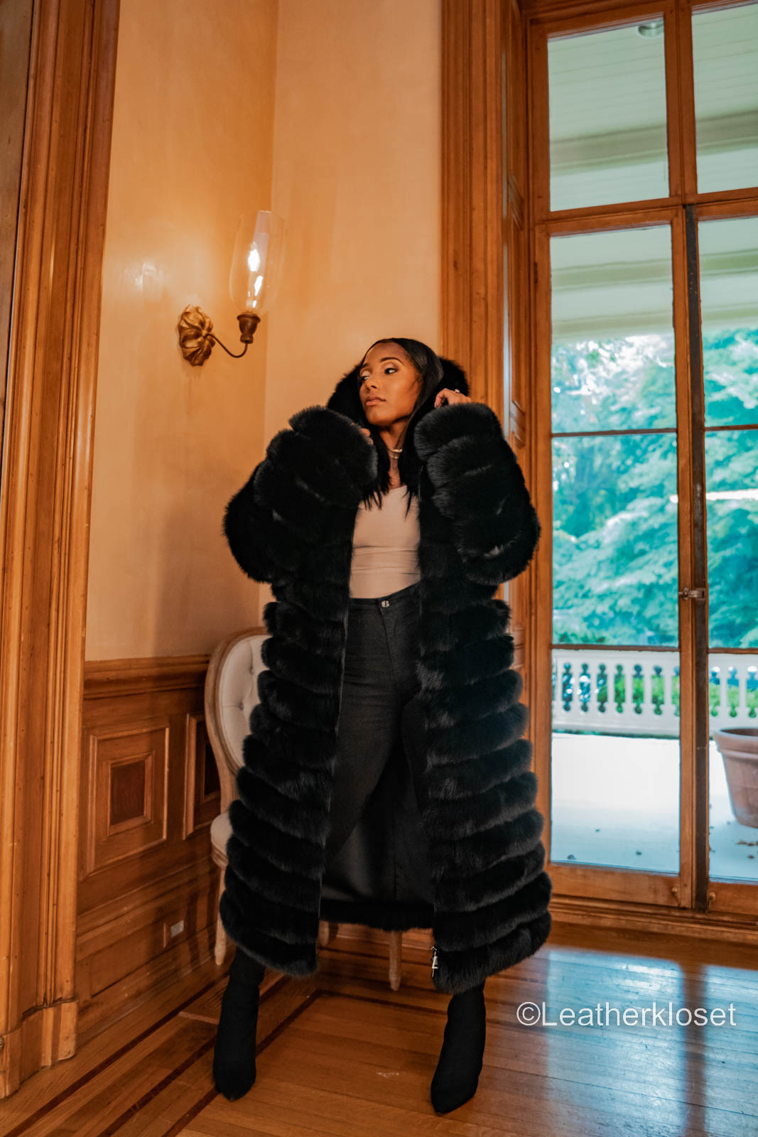 Women's Alia Fox Coat [Black] – LeatherKloset