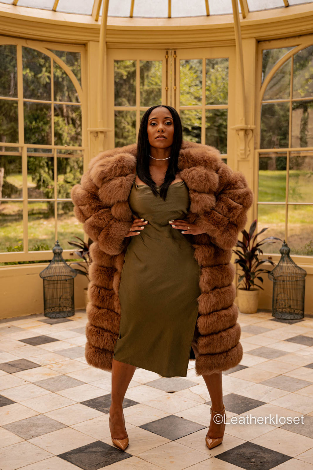 Women's Femina Fox Coat [Coffee]