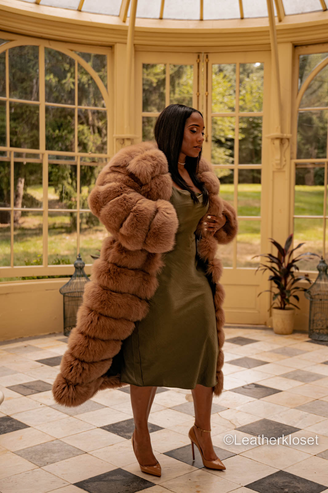 Women's Femina Fox Coat [Coffee]