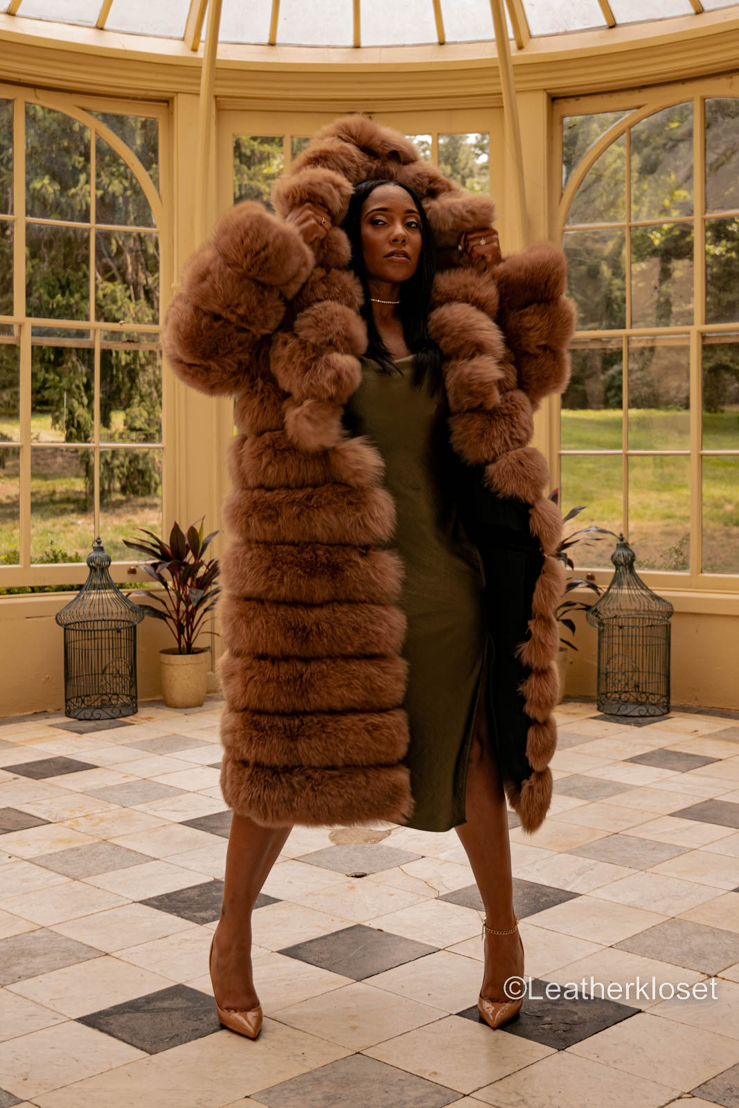 Women's Femina Fox Coat [Coffee]