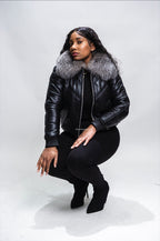 Women's V-Bomber Black Premium Fox Fur Collar [Silver Fur]