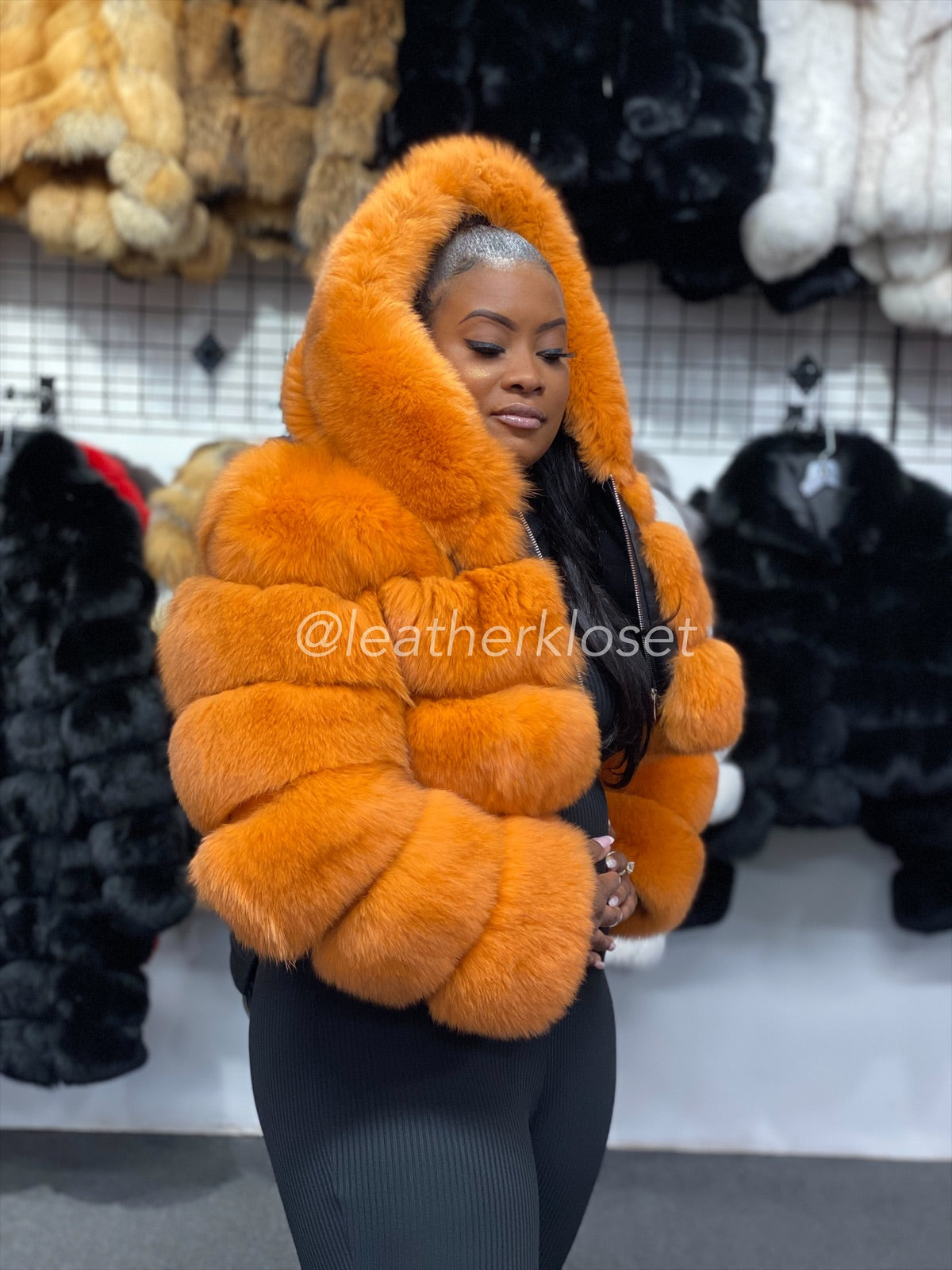 Women's Crop Fox Bomber With Hood [Orange]